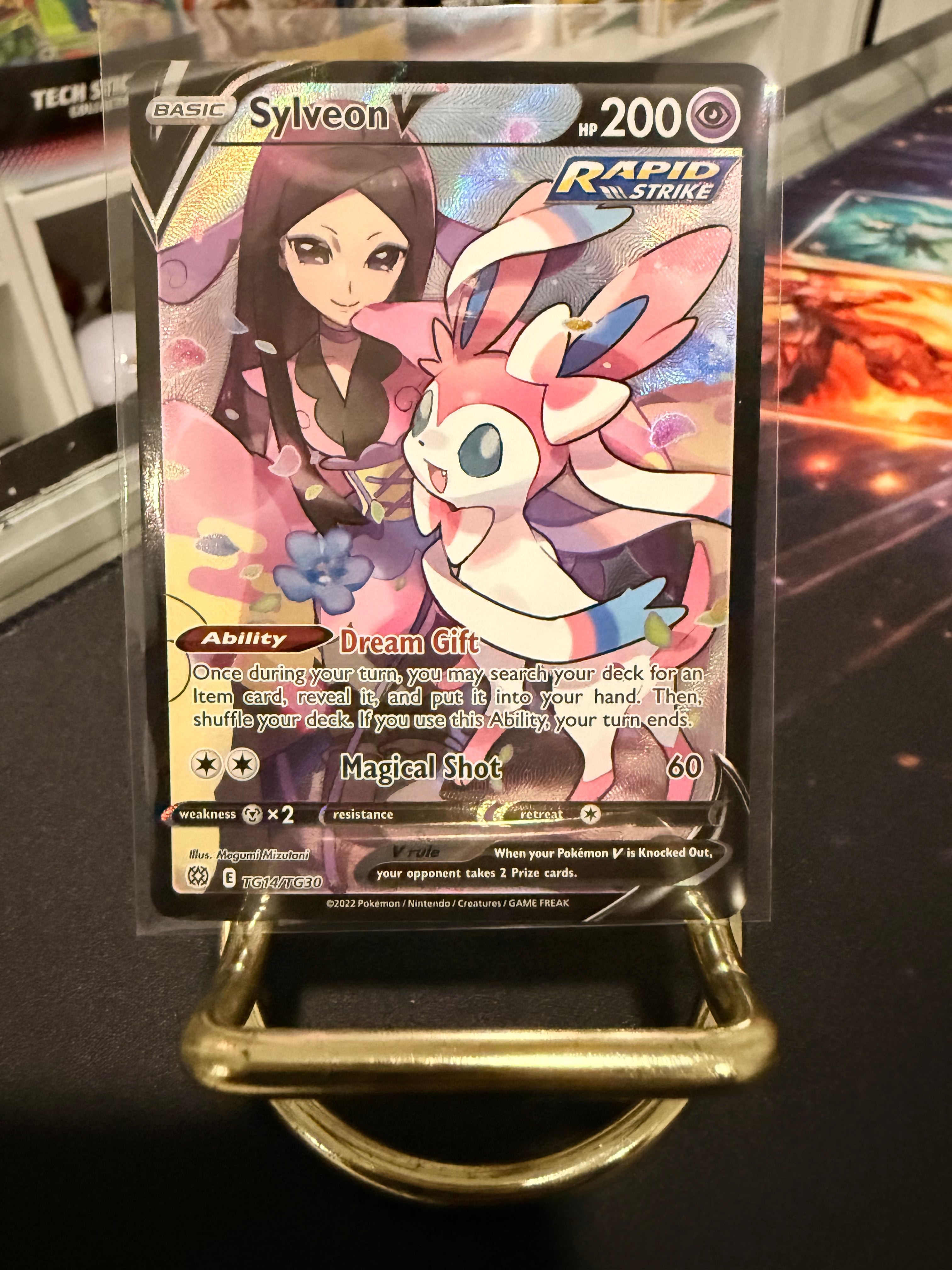 Sylveon V Ultra Rare