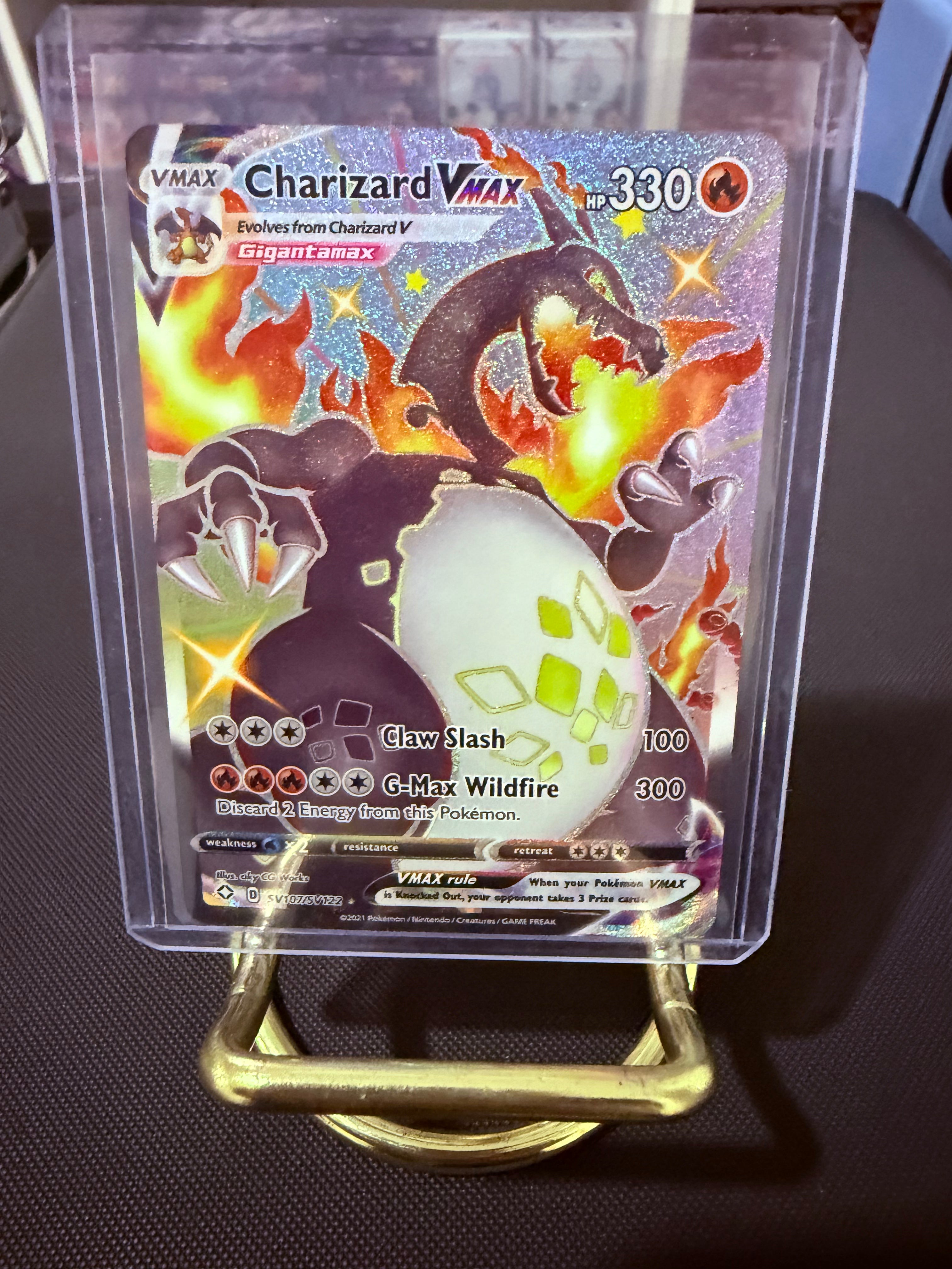 Charizard VMax Shiny Holo Rare